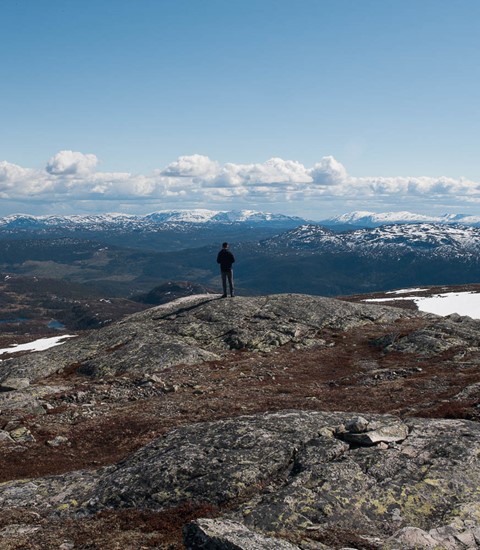 Muutosjohtamisen valmennukset hahmo vuorilla